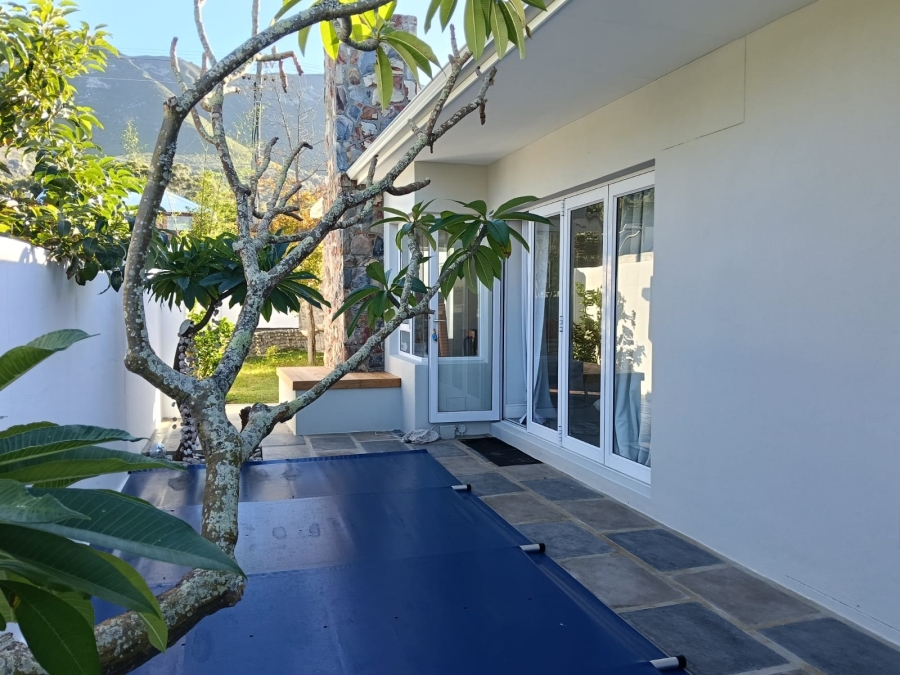 To Let 2 Bedroom Property for Rent in Onrus Western Cape